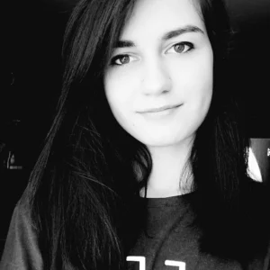 Алёна Алогрина