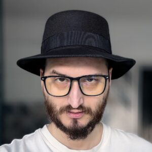 Александр Судаков