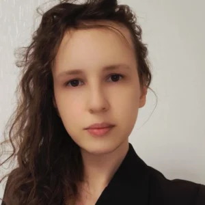 Юлия Власова
